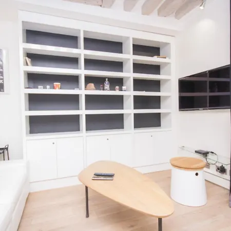 Hostnfly - Superb And Modern Near The Louvre Museum Paris